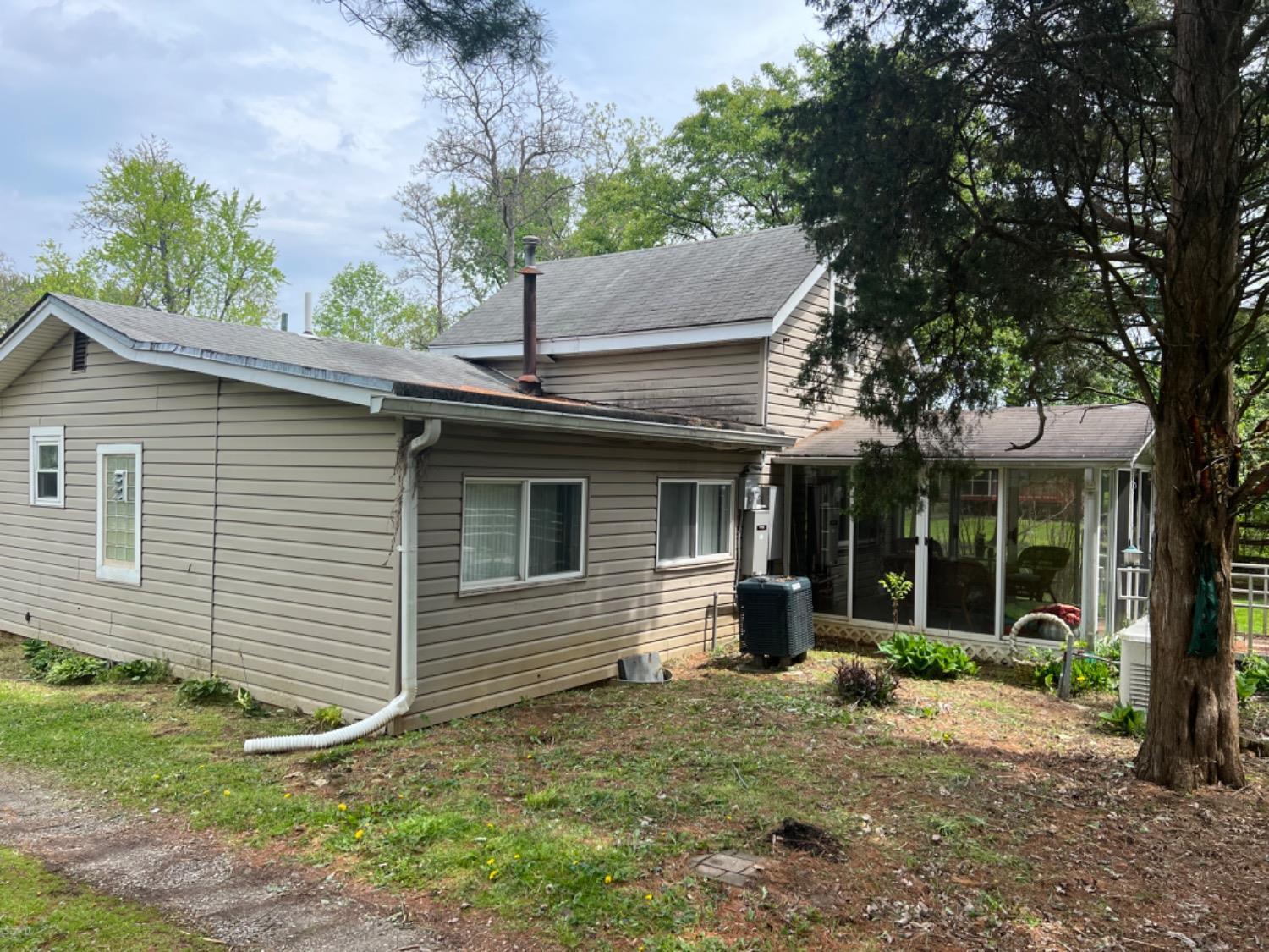558 Fleming Road Cincinnati, OH 45231 - Photo 4 of 24