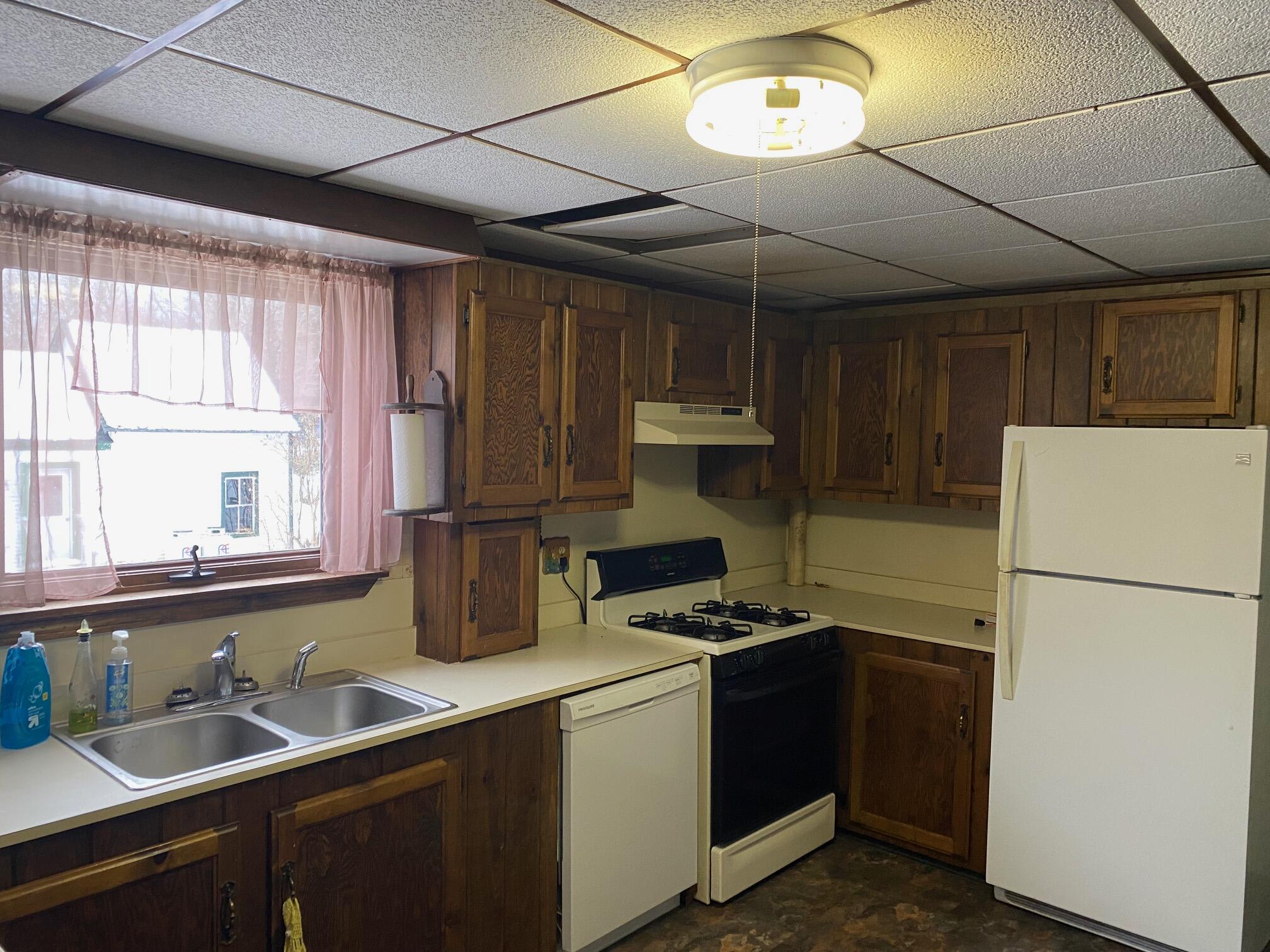 312 Pritham Avenue Greenville, ME 04441 - Photo 7 of 21 IMG_4582