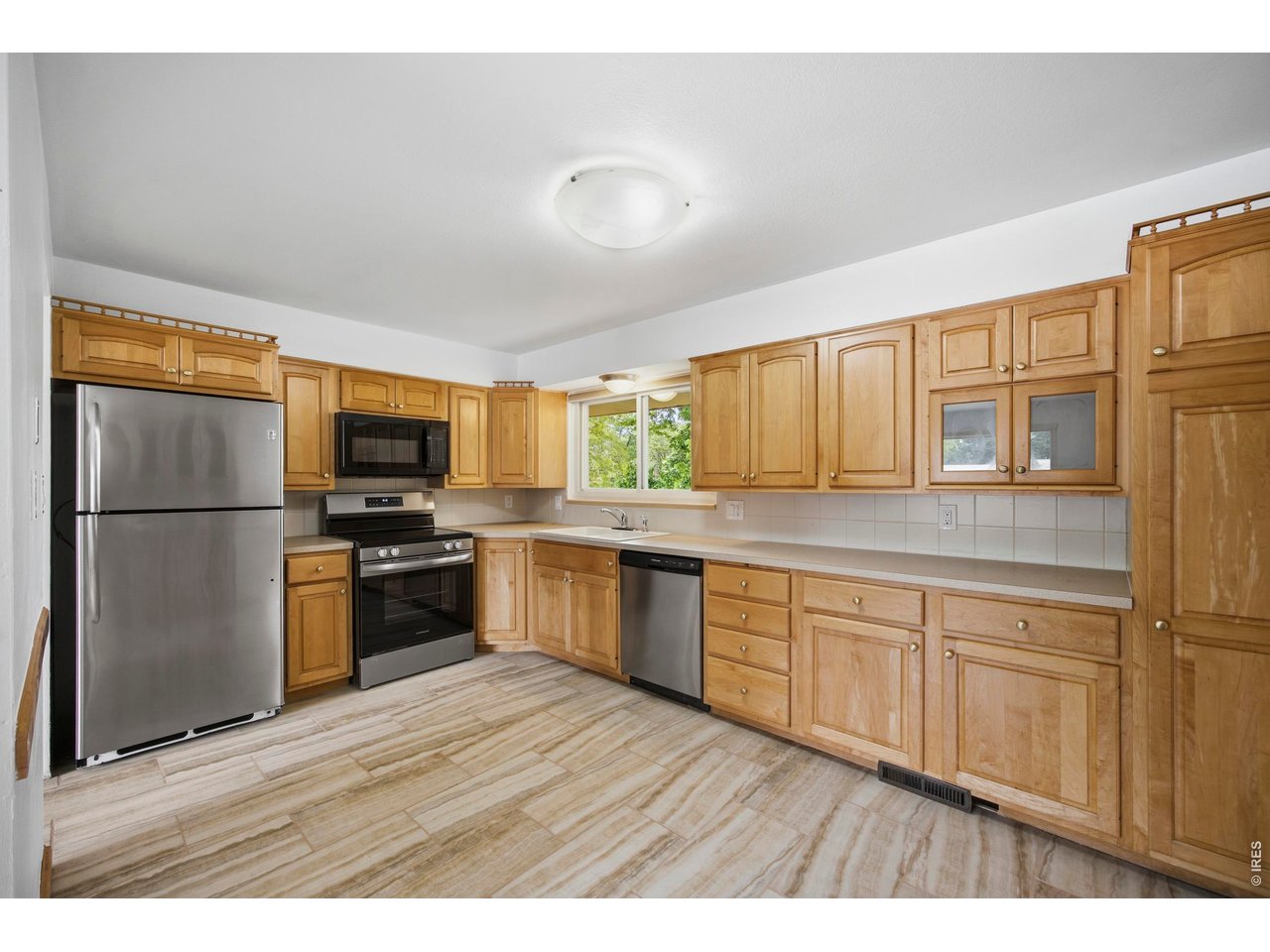 605 Princeton Road Fort Collins, CO 80525 - Photo 9 of 28 Gallery Image 9