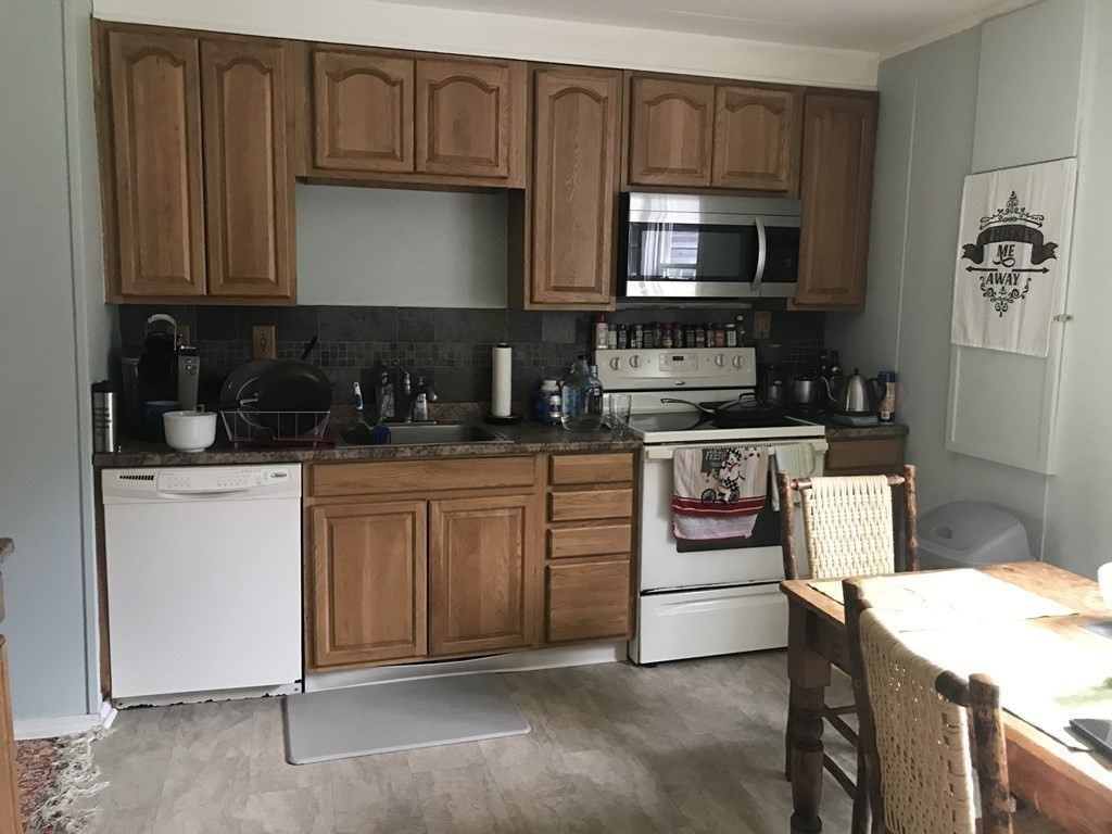 86 Leverett Road Amherst, MA 01002 - Photo 6 of 15