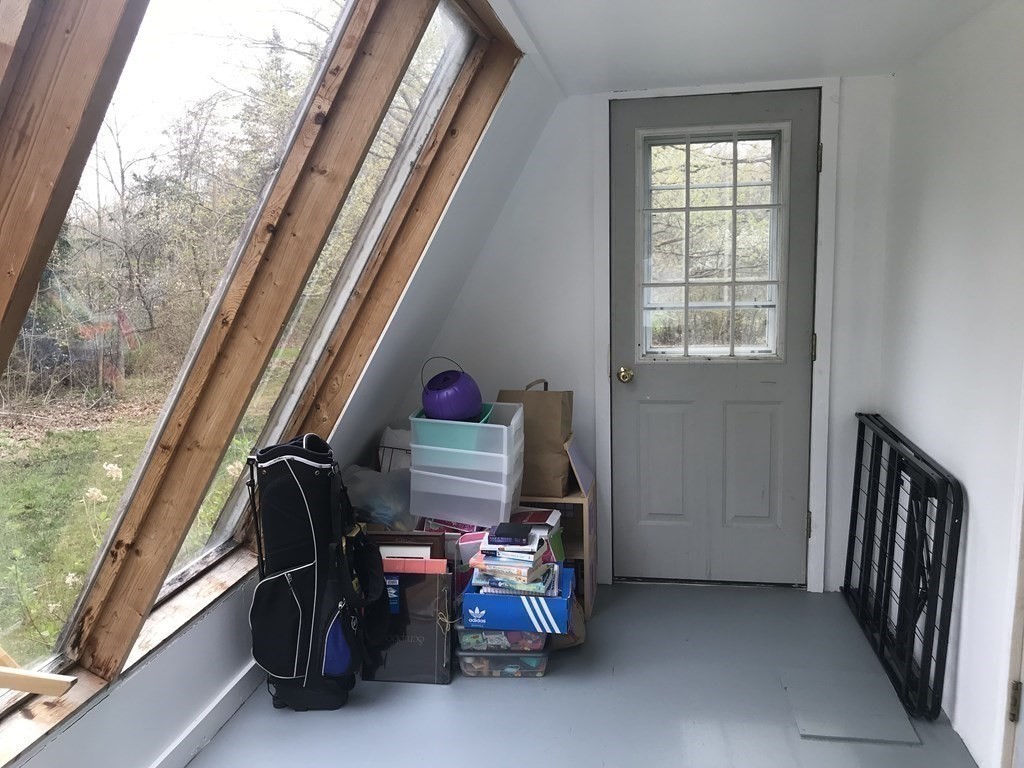 86 Leverett Road Amherst, MA 01002 - Photo 10 of 15