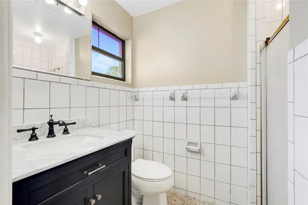 $280,000 | 2424 1st Place Southwest, Vero Beach, FL 32962