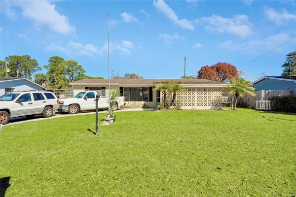 $280,000 | 2424 1st Place Southwest, Vero Beach, FL 32962