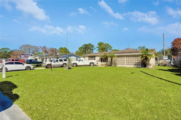 $280,000 | 2424 1st Place Southwest, Vero Beach, FL 32962