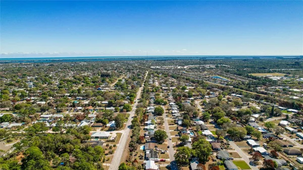 $280,000 | 2424 1st Place Southwest, Vero Beach, FL 32962