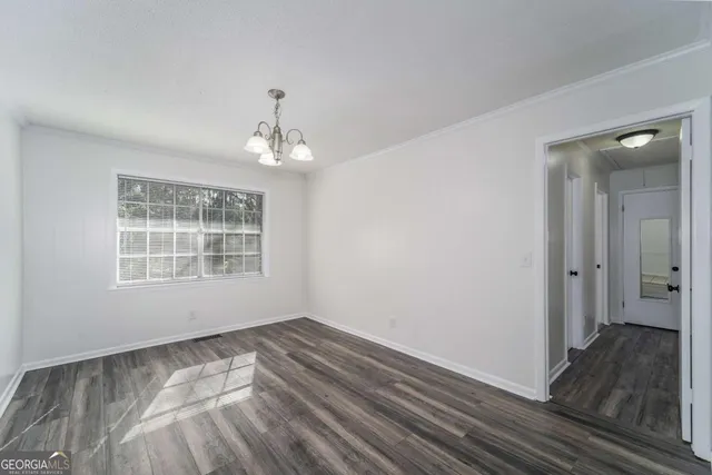 $189,000 | 2122 Lakeview Drive, Waycross, GA 31501