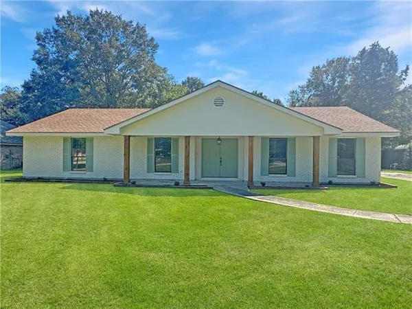 $374,900 | 301 Steele Road, Slidell, LA 70461