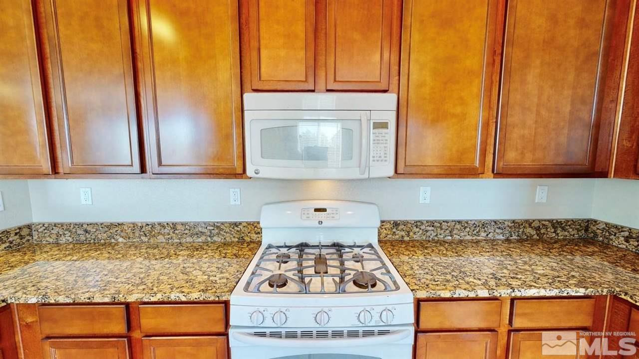 9196 Raytheon Court Reno, NV 89506 - Photo 4 of 23