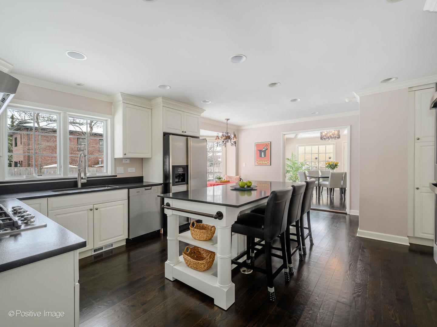 2775 Sheridan Road Evanston, IL 60201 - Photo 13 of 27 a view of a dining room with furniture and wooden floor