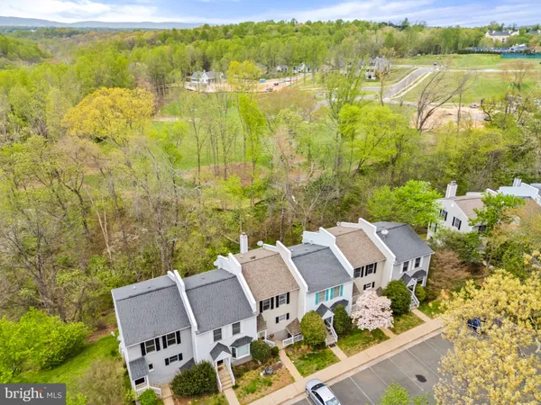 $499,900 | 12 Stonewall Court, Middleburg, VA 20117