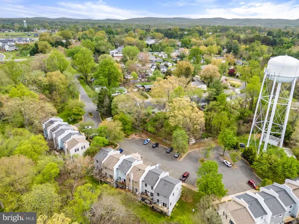 $499,900 | 12 Stonewall Court, Middleburg, VA 20117