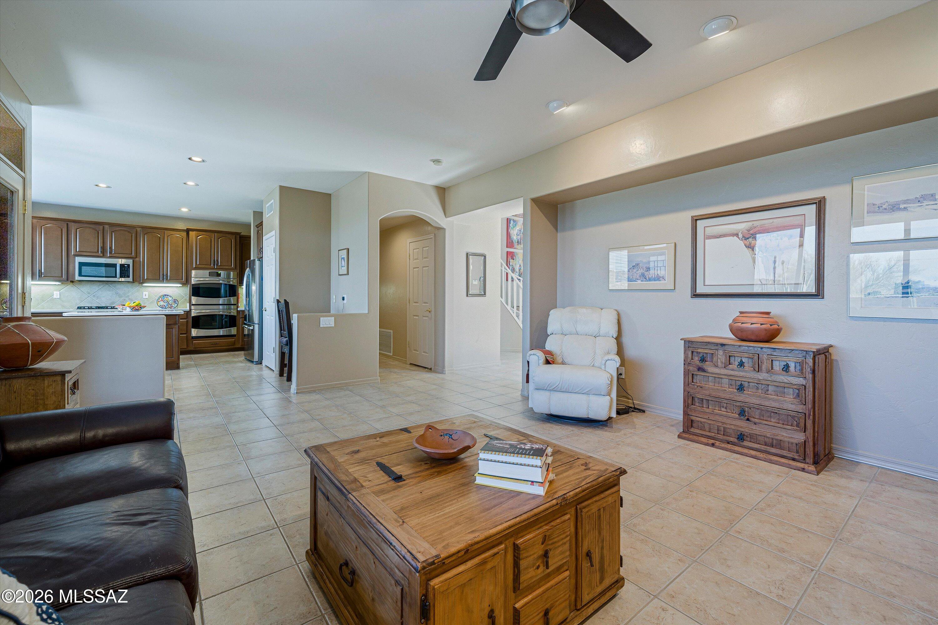 7452 East Ridge Point Road Tucson, AZ 85750 - Photo 18 of 42 Family Room to Kitchen