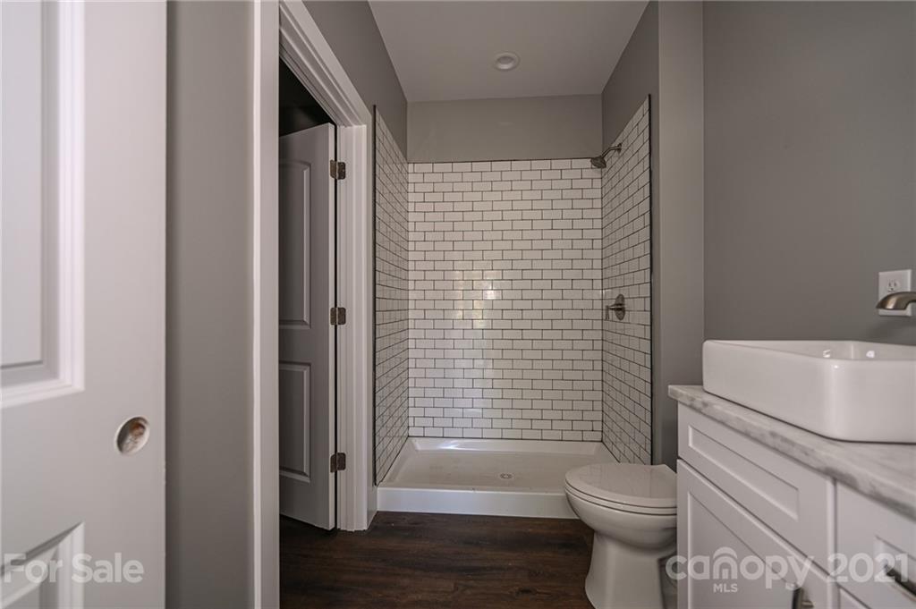 1376 Alexander Road Leicester, NC 28748 - Photo 20 of 40 Gallery Image 20