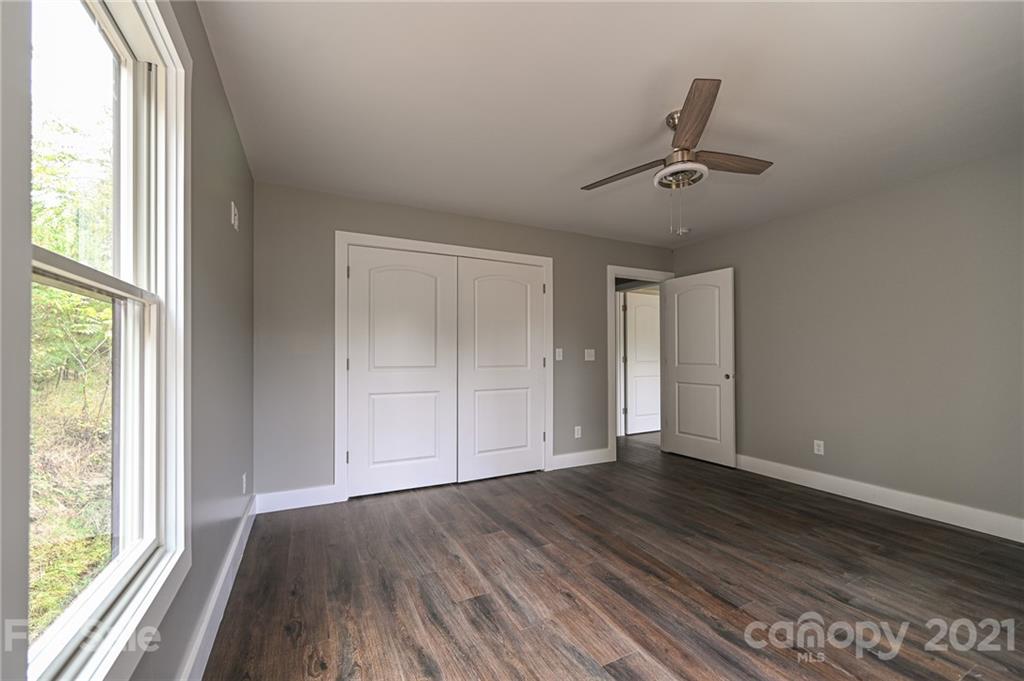 1376 Alexander Road Leicester, NC 28748 - Photo 31 of 40 Gallery Image 31