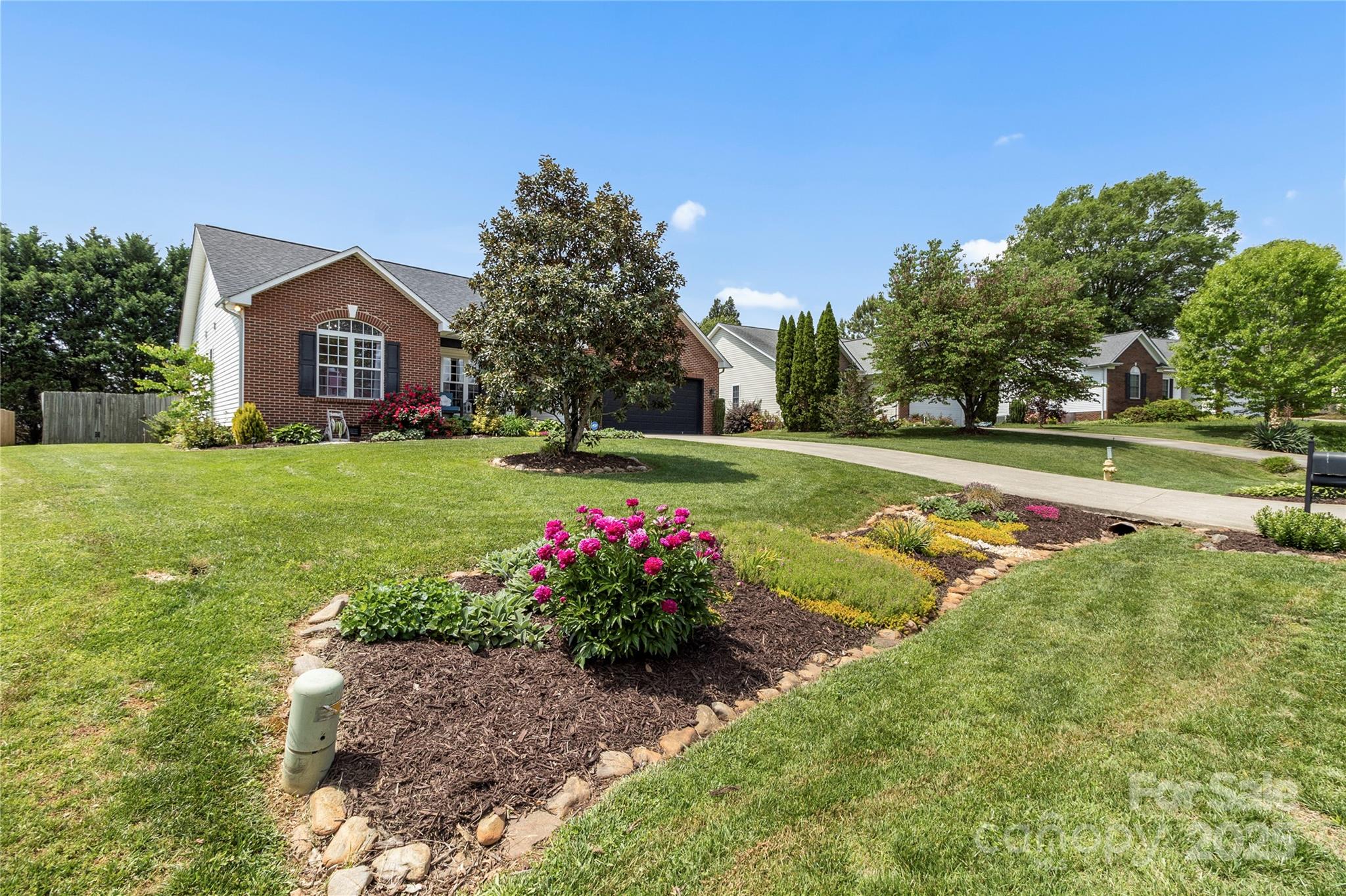 1759 Northwest Pipers Ridge Circle Conover, NC 28613 - Photo 4 of 46 Gallery Image 4