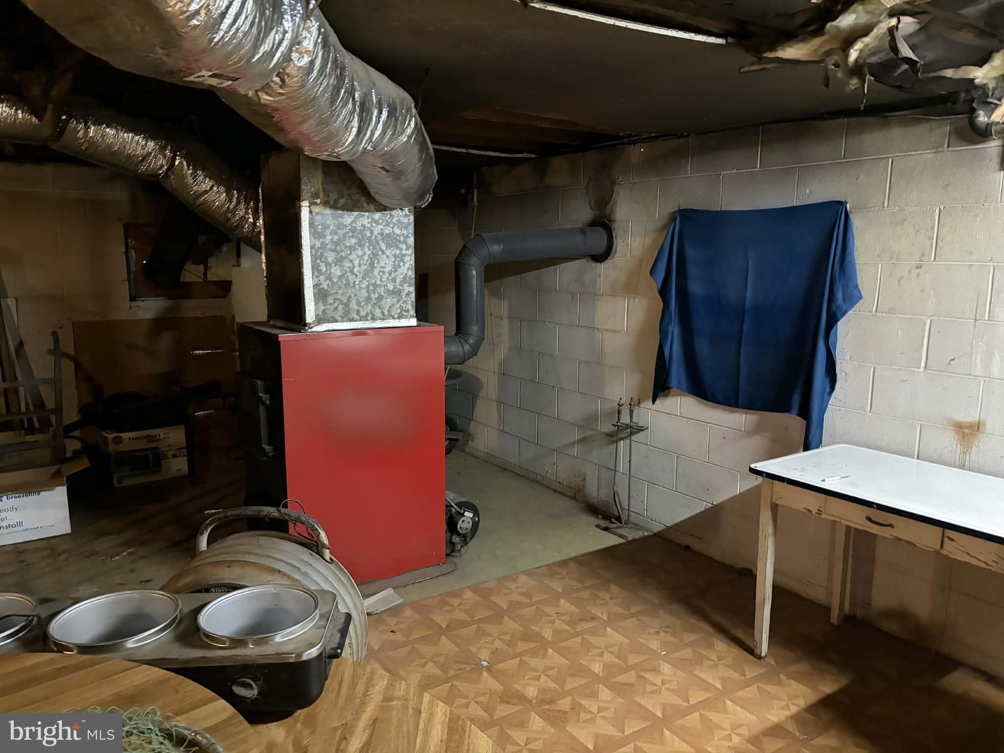 255 Redskins Lane Augusta, WV 26704 - Photo 30 of 35 a room with furniture