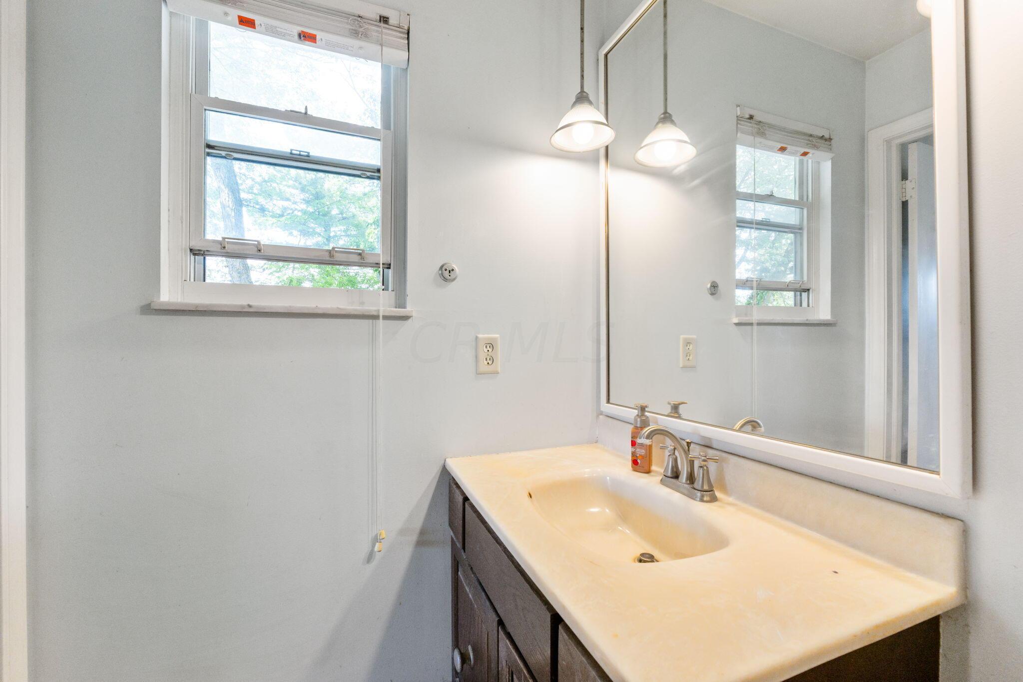 1901 Malvern Road Columbus, OH 43221 - Photo 25 of 41 1901 Malvern Rd