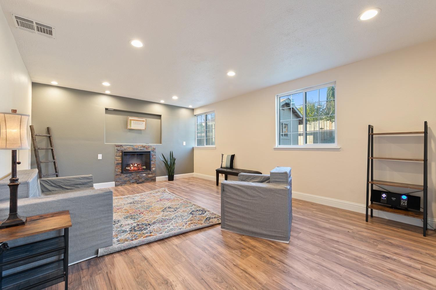 1401 Adanac Way Madera, CA 93638 - Photo 4 of 14