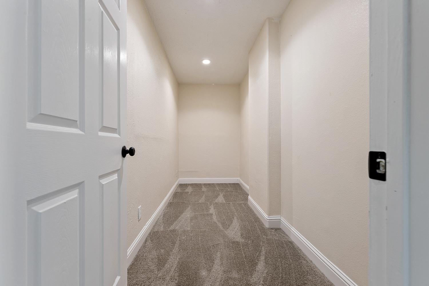 1401 Adanac Way Madera, CA 93638 - Photo 9 of 14