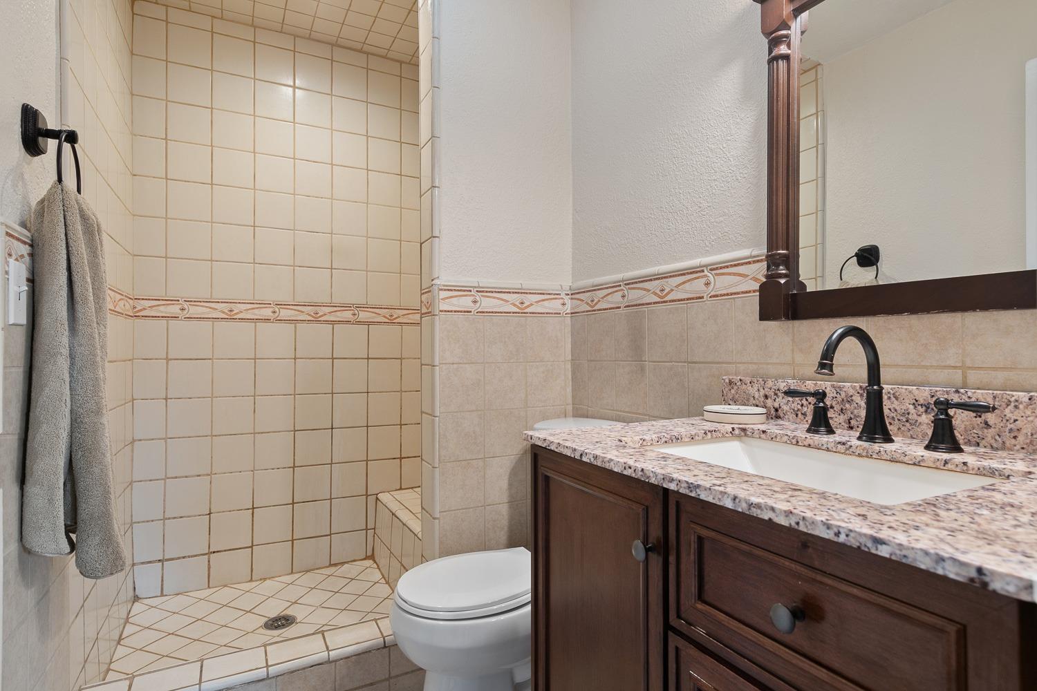 1401 Adanac Way Madera, CA 93638 - Photo 10 of 14