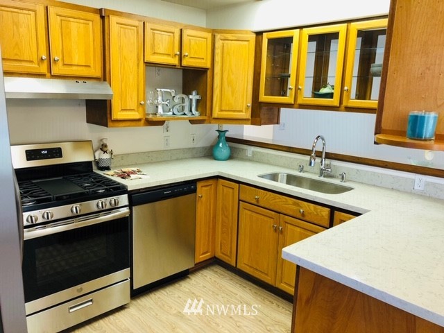 4443 East Grapeview Loop Road Allyn, WA 98524 - Photo 4 of 20 Gallery Image 4