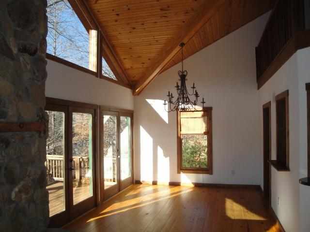 319 Amethyst Way Seneca, SC 29672 - Photo 12 of 25 Gallery Image 12
