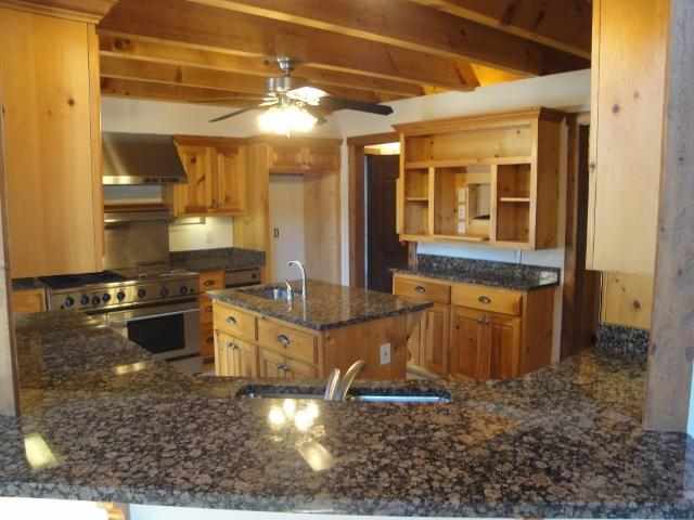 319 Amethyst Way Seneca, SC 29672 - Photo 6 of 25 Gallery Image 6