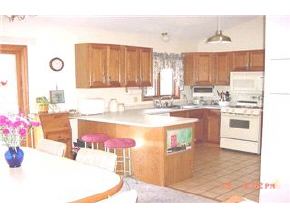 9 Hammar Road Nashua, NH 03062 - Photo 2 of 5