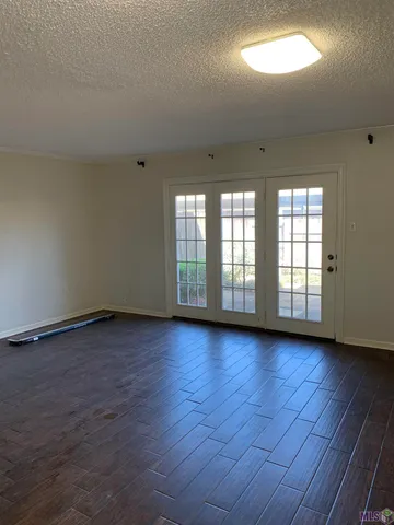 $1,350 | 10049 Jefferson Highway, Baton Rouge, LA 70809