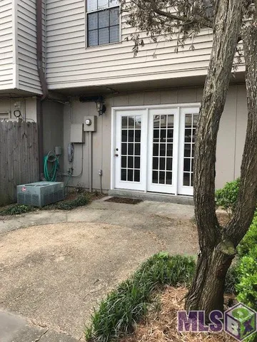 $1,350 | 10049 Jefferson Highway, Baton Rouge, LA 70809