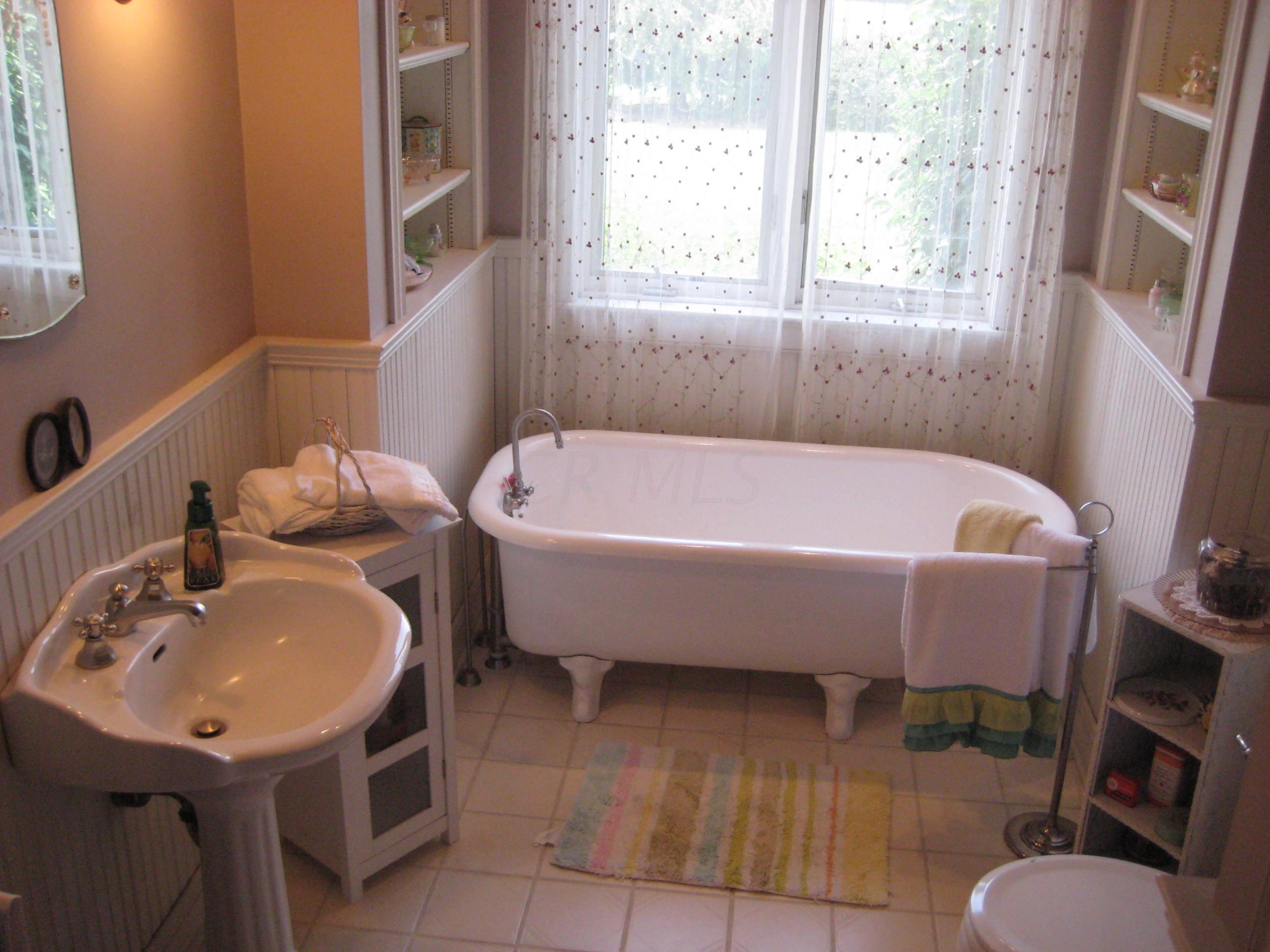 10050 Allen Road Pickerington, OH 43147 - Photo 14 of 32