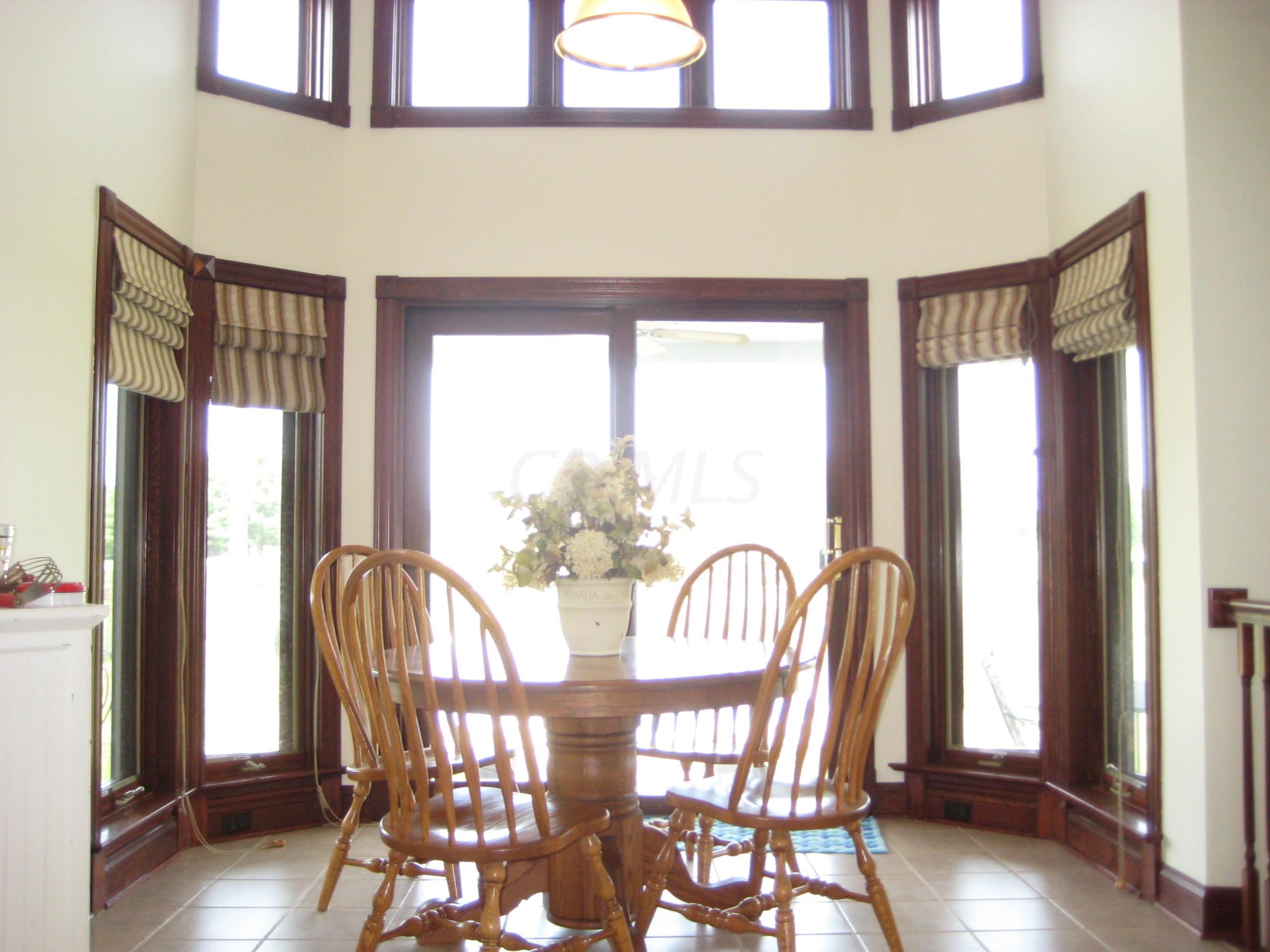 10050 Allen Road Pickerington, OH 43147 - Photo 5 of 32