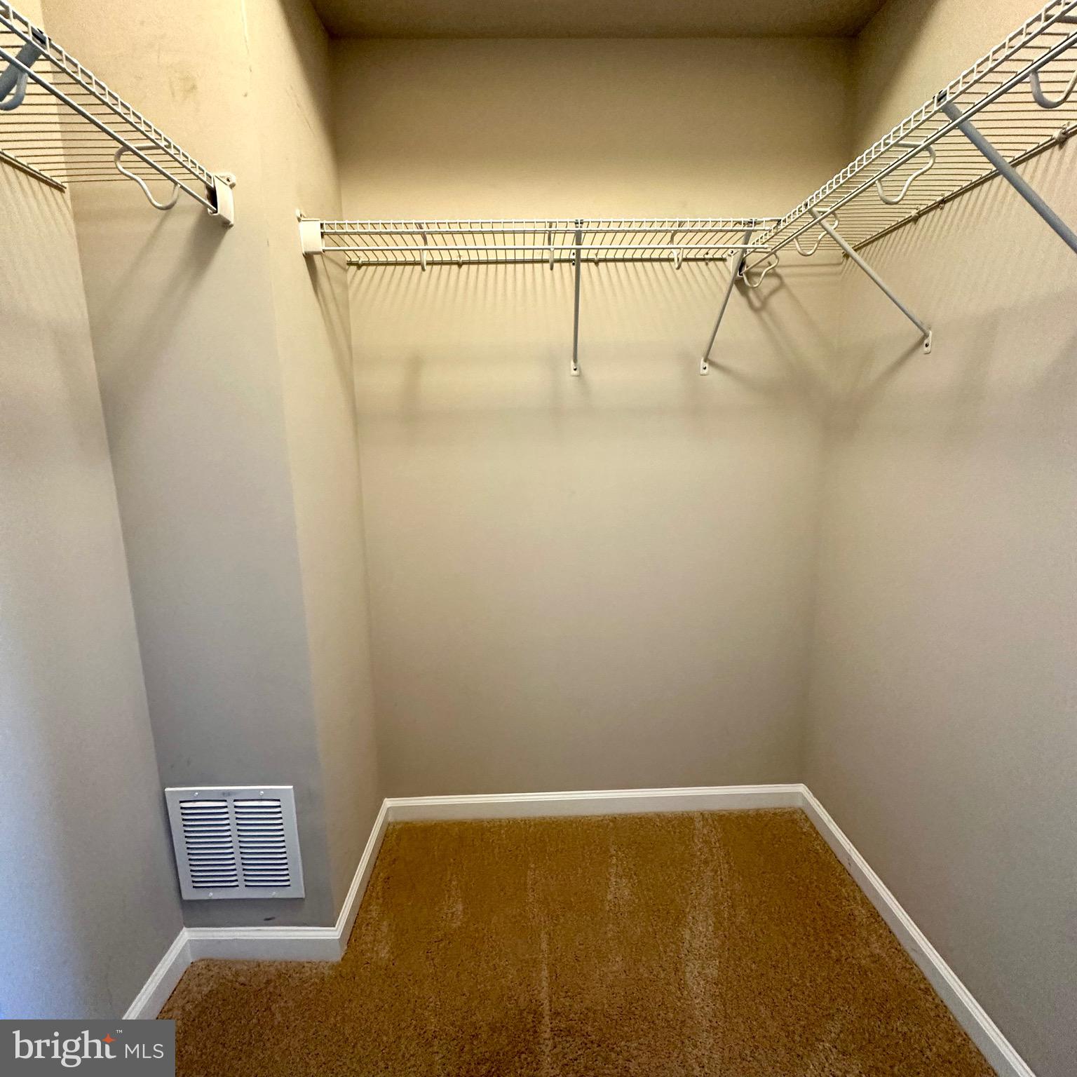 4863 Dane Ridge Circle Woodbridge, VA 22193 - Photo 11 of 21