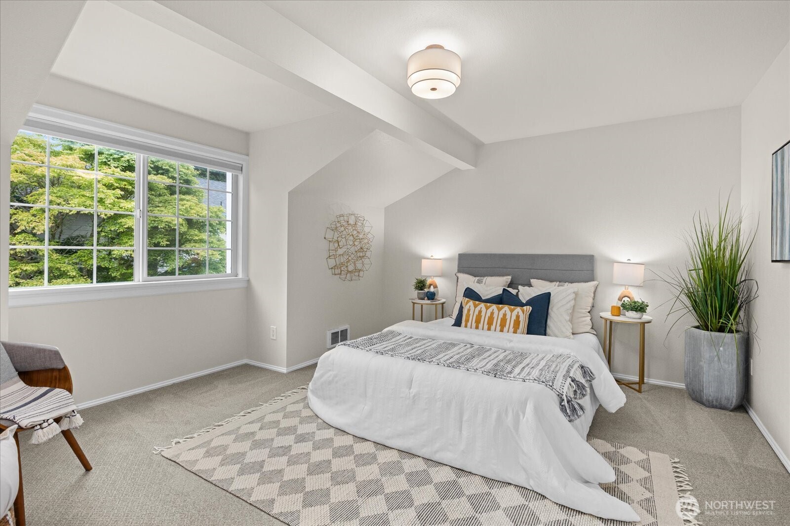 7823 196th Street Southwest, Unit A Edmonds, WA 98026 - Photo 16 of 37