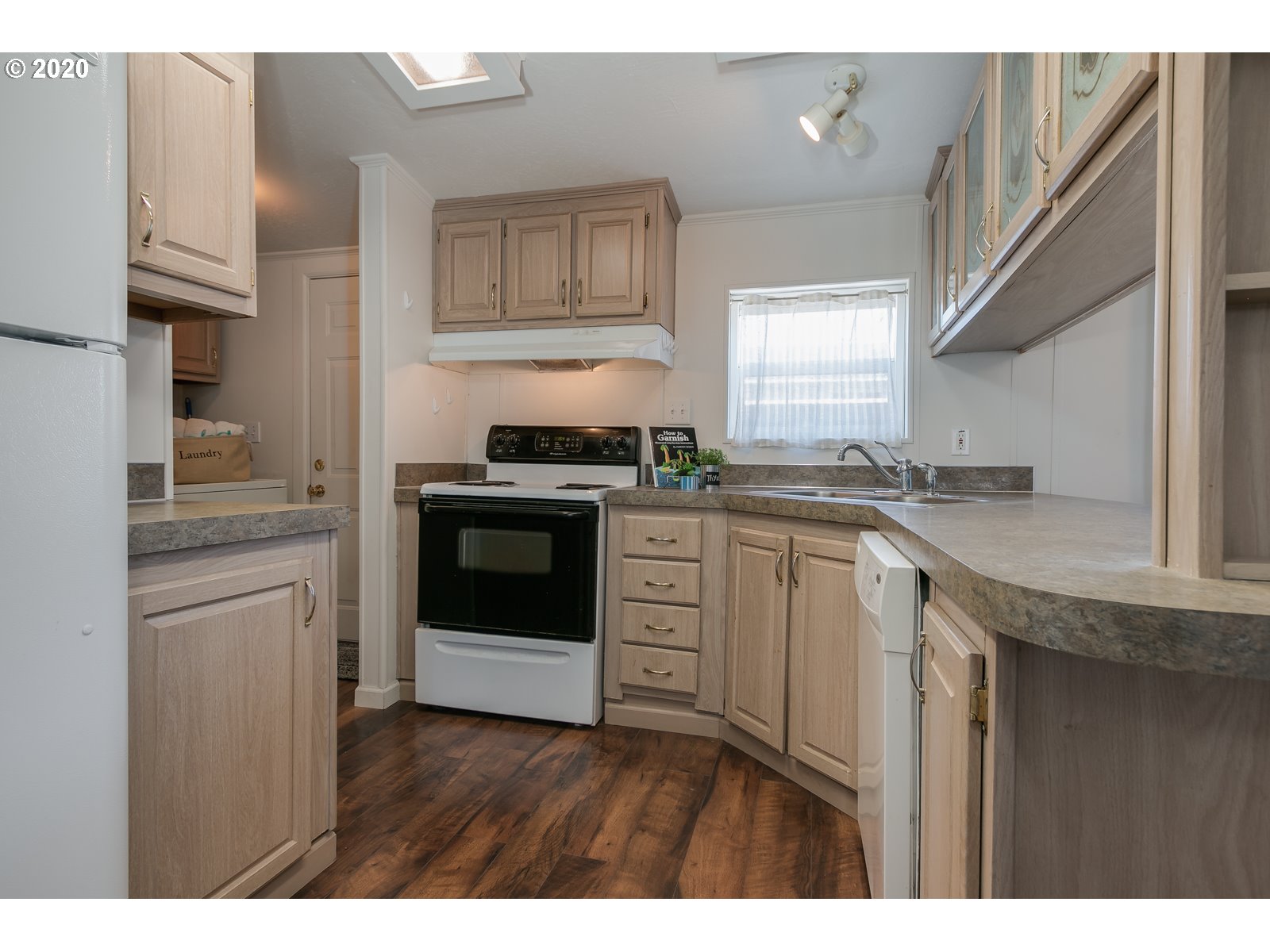 2150 Laura Street, Unit SP 93 Springfield, OR 97477 - Photo 4 of 18