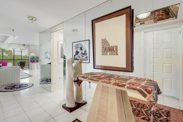 $3,900 | 5279 Fountains Drive South, Unit 305, Lake Worth, FL 33467