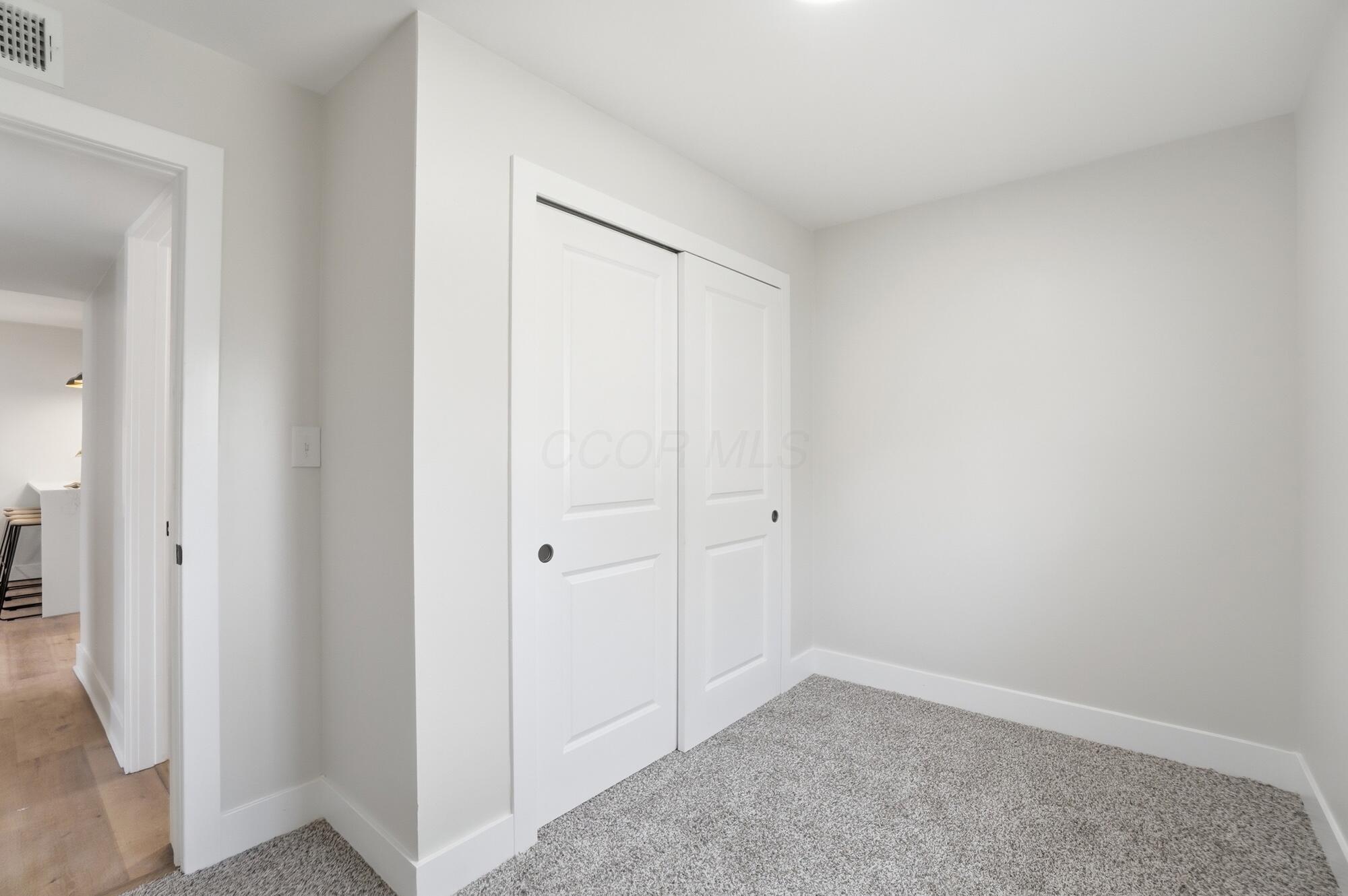 2433 Lindsay Road Columbus, OH 43207 - Photo 29 of 31