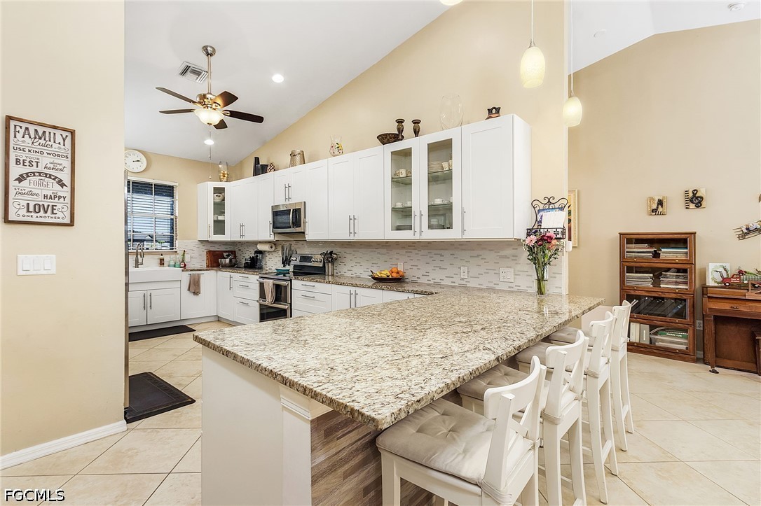 236 Loadstar Street Fort Myers, FL 33913 - Photo 10 of 26