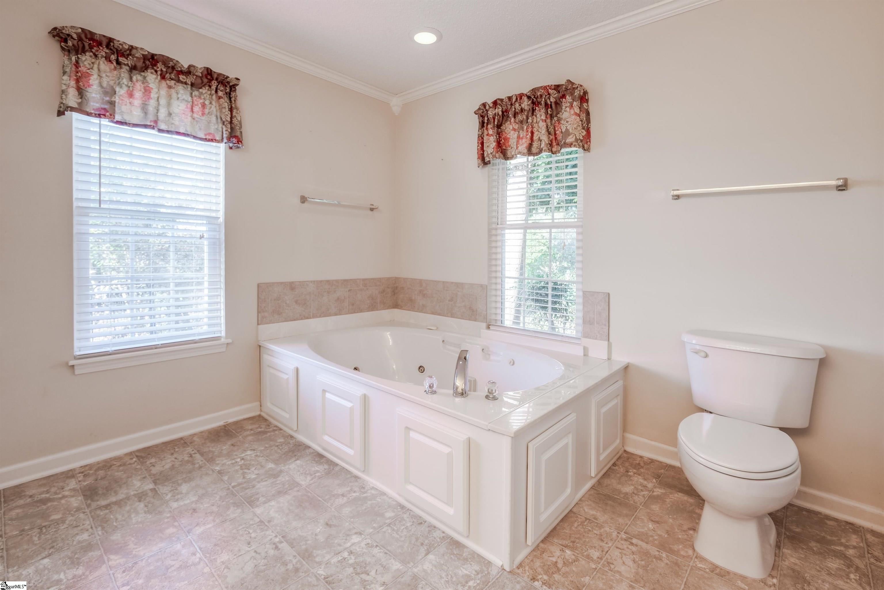 192 Walker Point Seneca, SC 29672 - Photo 12 of 25 Gallery Image 12