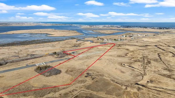 $895,000 | 28-30 Plum Island Turnpike, Newbury, MA 01951