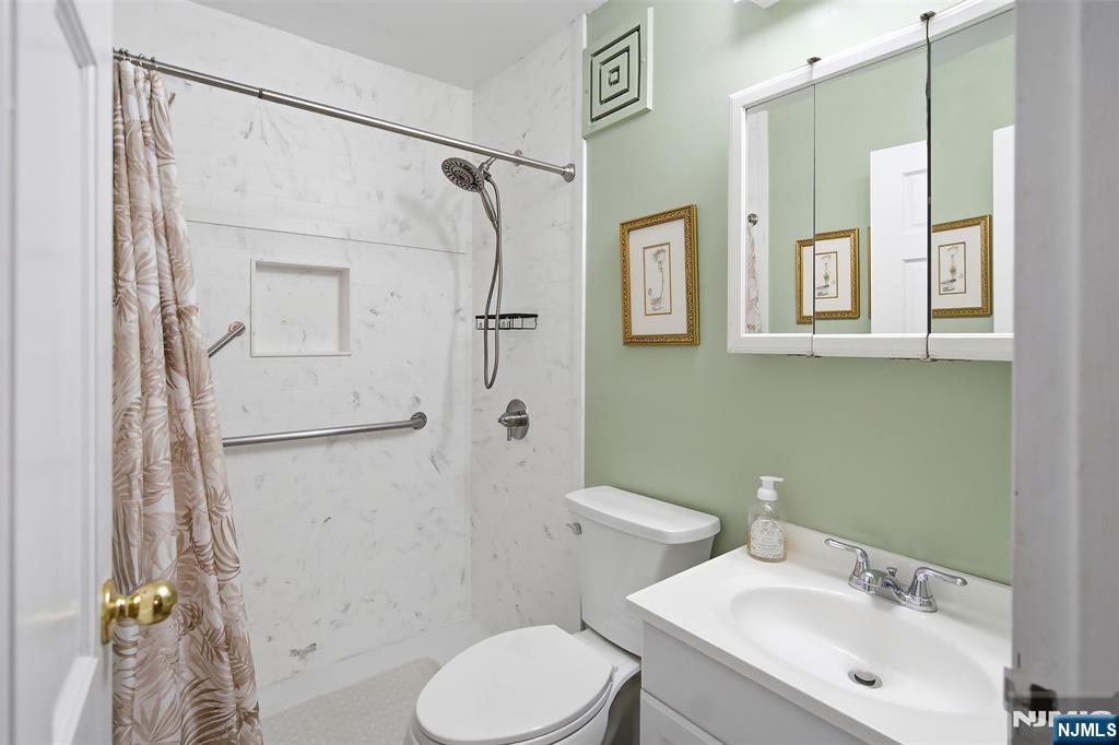 10 Orchard Street, Unit 1F Hackensack, NJ 07601 - Photo 12 of 15