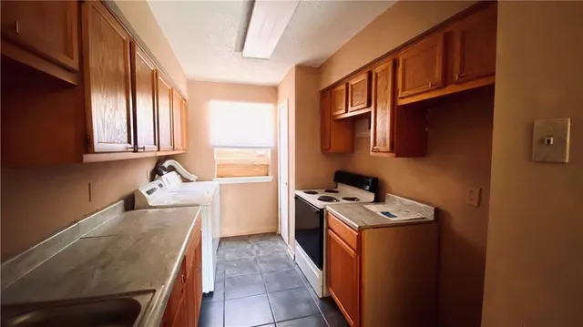 $1,350 | 2117 Giuffrias Avenue, Unit 20, Metairie, LA 70001