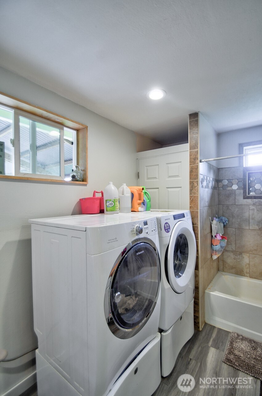253 Kruger Road, Unit B Onalaska, WA 98570 - Photo 31 of 40