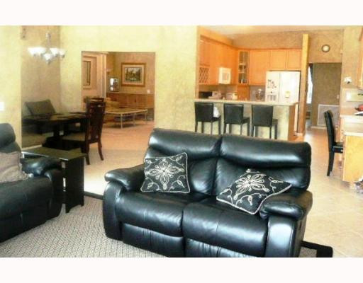3191 Overlook Road Davie, FL 33328 - Photo 4 of 16 Den/Family/Great Room