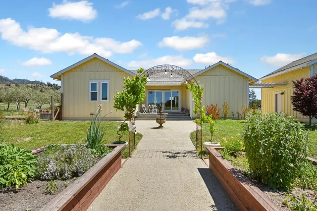 $1,423,000 | 6295 Sonoma Highway, Santa Rosa, CA 95409