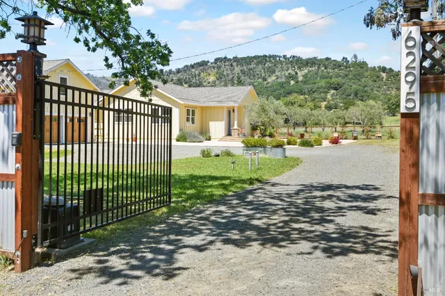 $1,423,000 | 6295 Sonoma Highway, Santa Rosa, CA 95409
