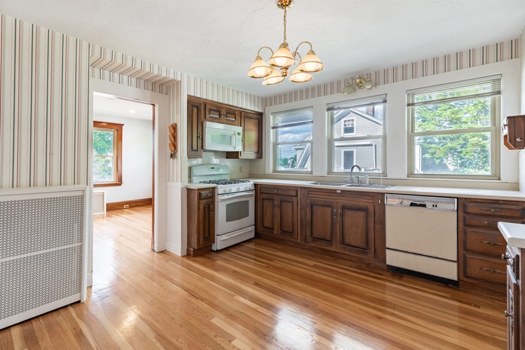 1263-1265 Brook Road Milton, MA 02186 - Photo 28 of 36 Gallery Image 28