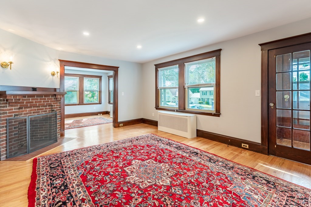 1263-1265 Brook Road Milton, MA 02186 - Photo 6 of 36 Gallery Image 6