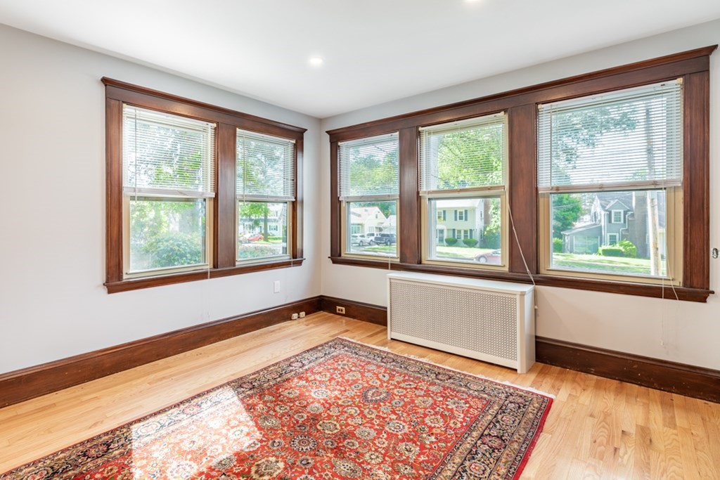 1263-1265 Brook Road Milton, MA 02186 - Photo 8 of 36 Gallery Image 8