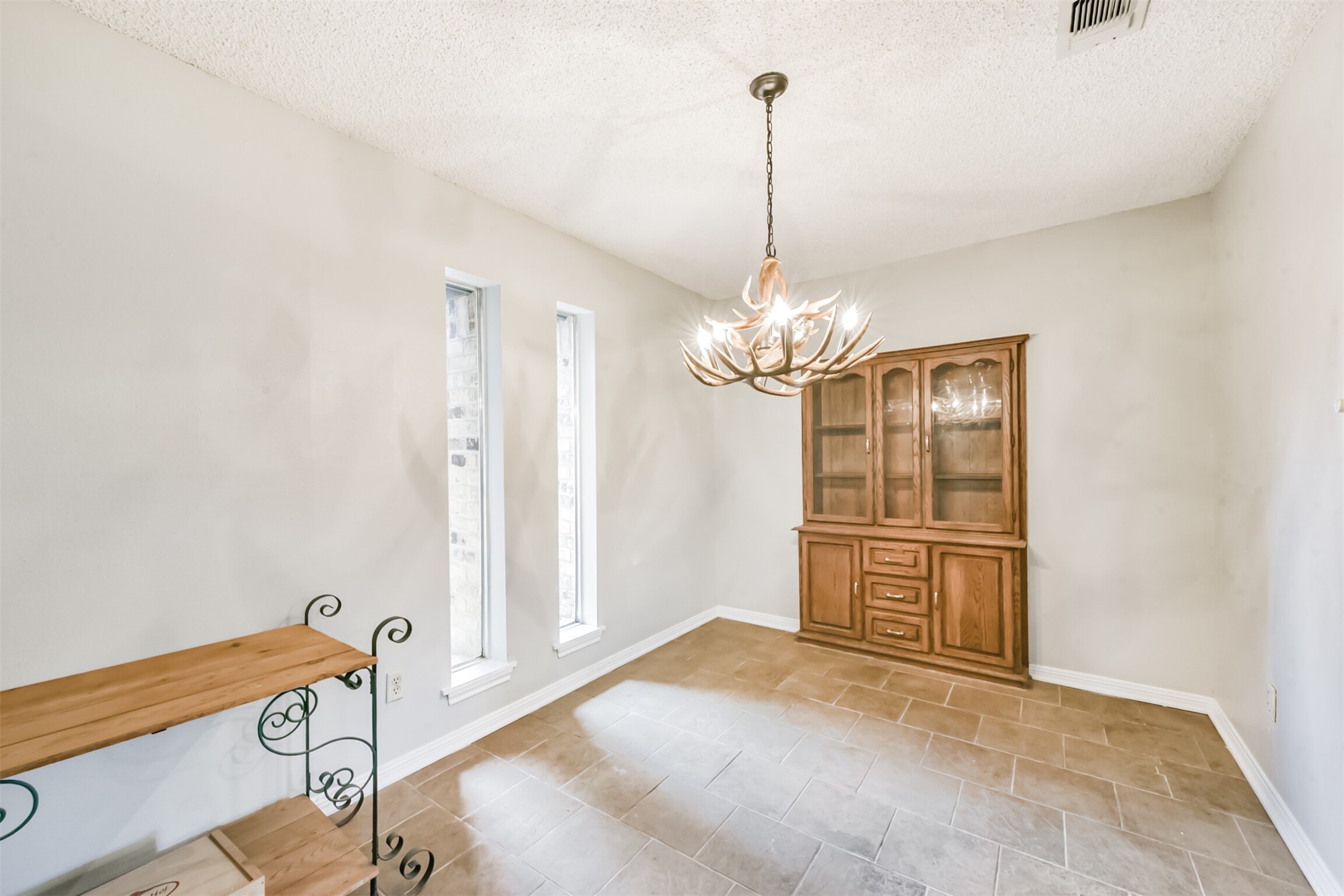 410 Riverside Drive Alvin, TX 77511 - Photo 12 of 33